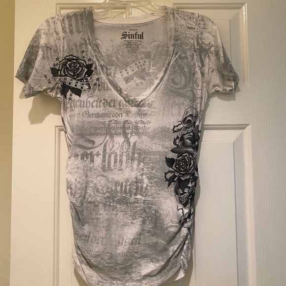 Sinful Tops - Sinful Buckle Sz S Ruched White T-shirt Affliction